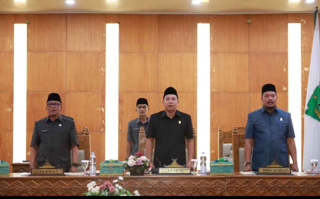 Pemkab Siak Sampaikan Tanggapan Terhadap Pandangan Umum Fraksi DPRD Terkait RAPBD-P 2024.