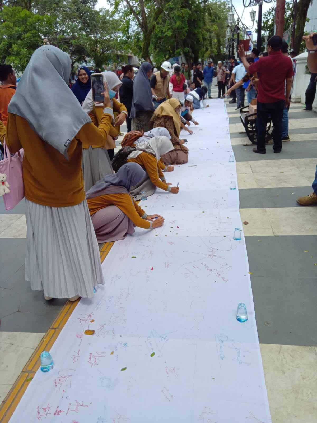 Masyarakat siak  gelar aksi  Penolakan Pilkada ulang jili dua, warga minta KPU harus  bertanggung jawab