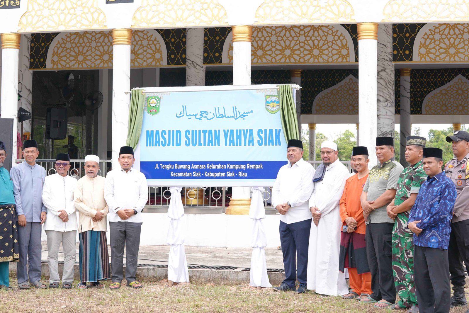 Masjid Sultan Yahya Pondok Pesantren Darul Hadist Siak diresmikan Bupati Siak 