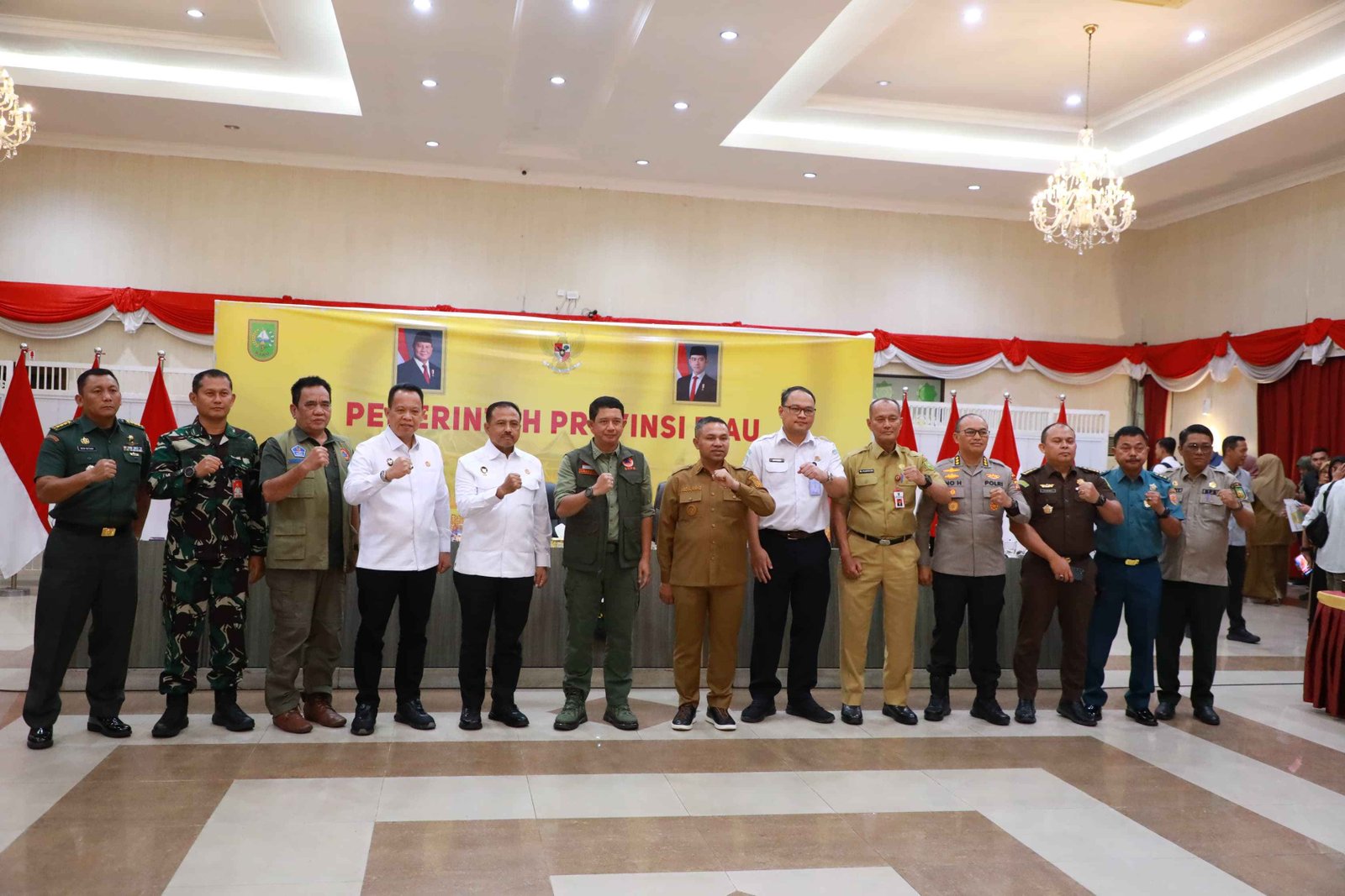 Bahas Karhutla, Wabup Husni Rakor bersama Gubernur Riau.