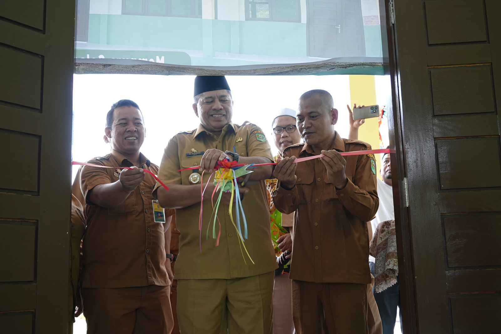 Bupati siak Alfendri Resmikan Gedung SDS IT Raudhatul Hidayah Mempura,  Harapan Baru Pendidikan Berkualitas.