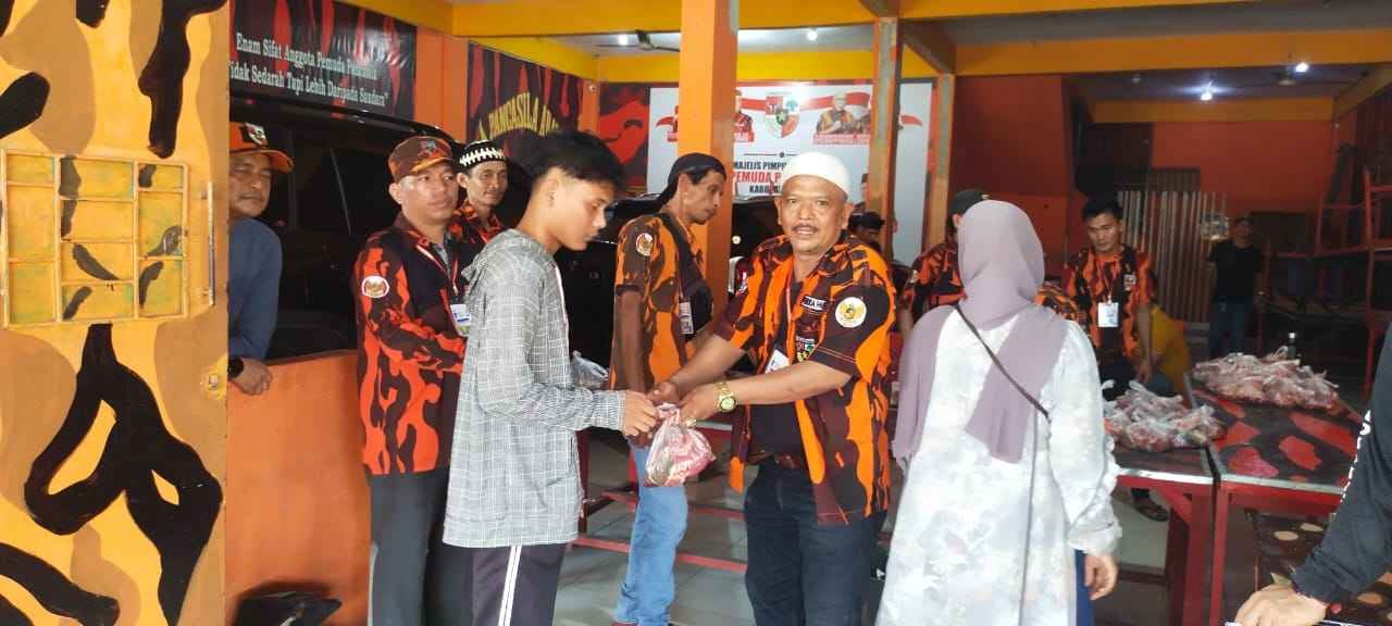 PEMUDAPANCASILA,SIAK YANG DI PIMPIN DEDI BOXER,  BER QURBAN DISAAT  HARI RAYA IDHUL ADHA