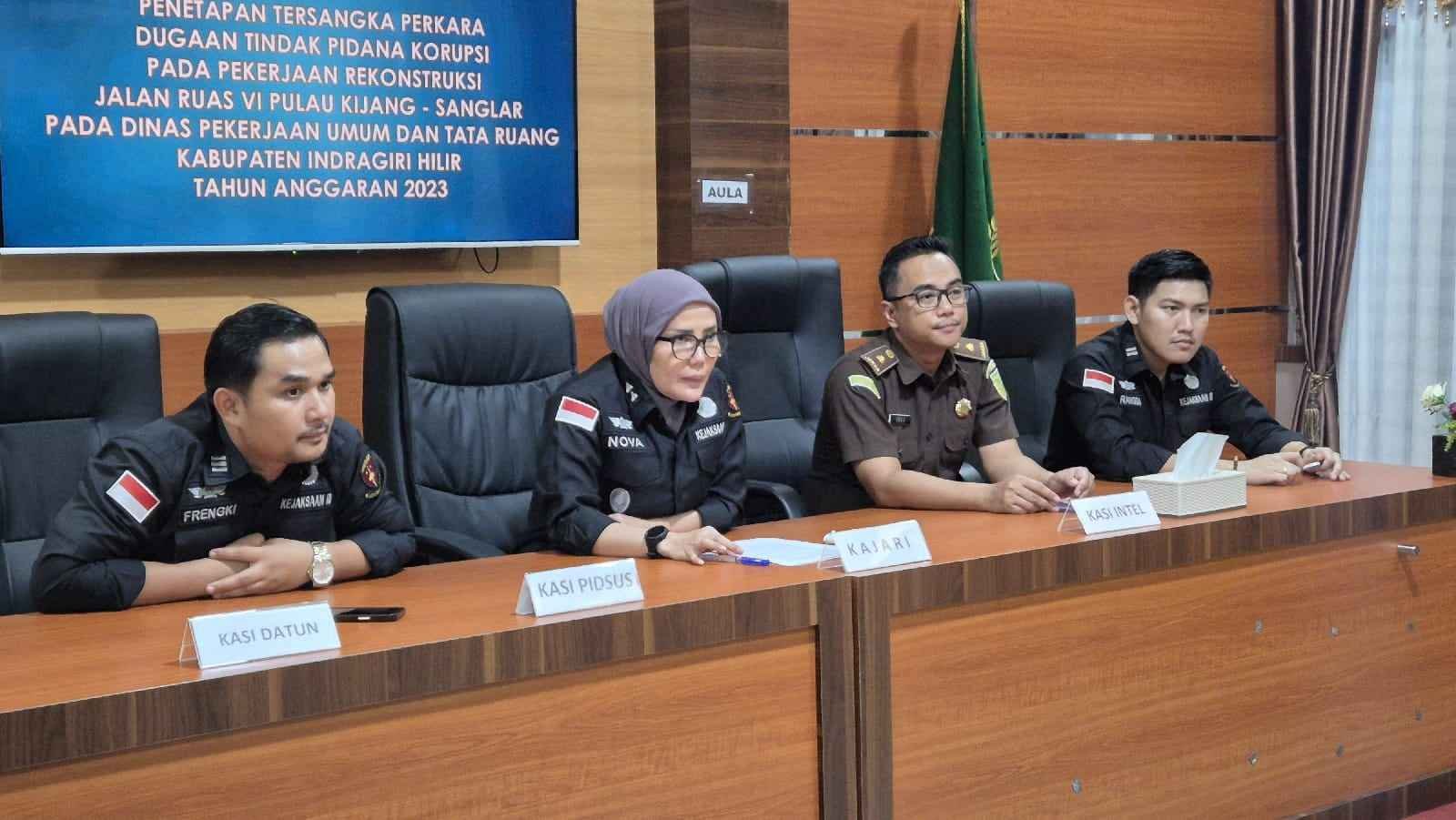 Korupsi 6,2 M, Kejari Inhil Tetapkan Dua Tersangka Proyek Jalan Pulau Kijang–Sanglar Tahun 2023