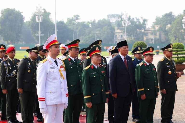 Menhan RI Kunjungi Mausoleum Ho Chi Minh, Sebagai Bentuk Penghormatan