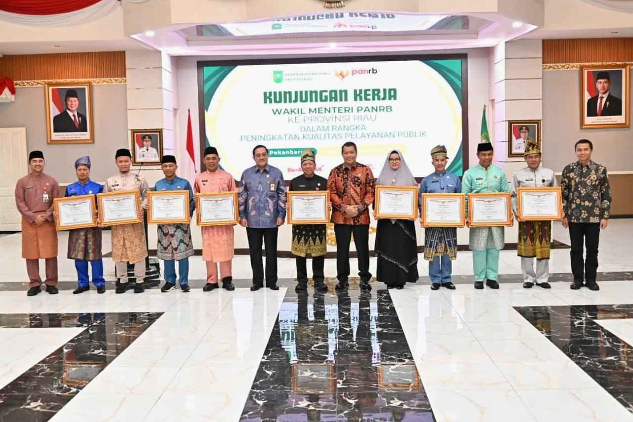 Siak Raih Penghargaan Predikat Sangat Baik dari Kemenpan-RB.  