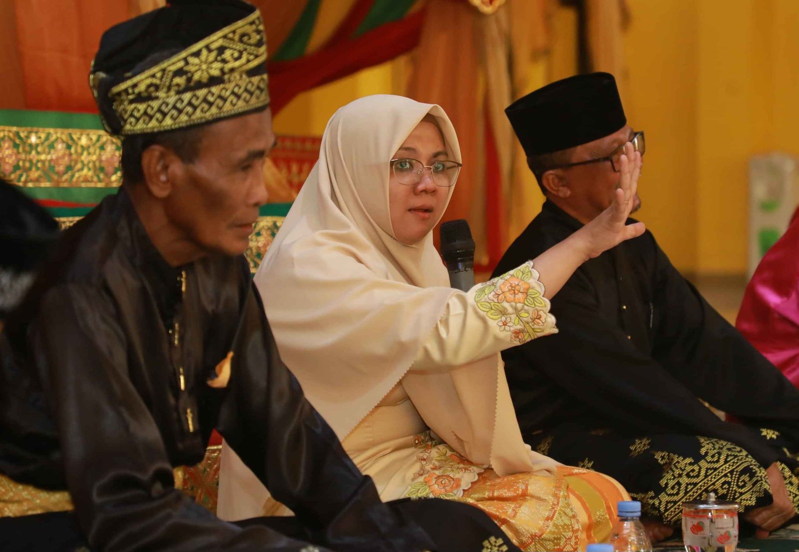Bupati  Siak, Afni, Usulkan Foto Sultan Siak disetiap Rumah dan Perkantoran