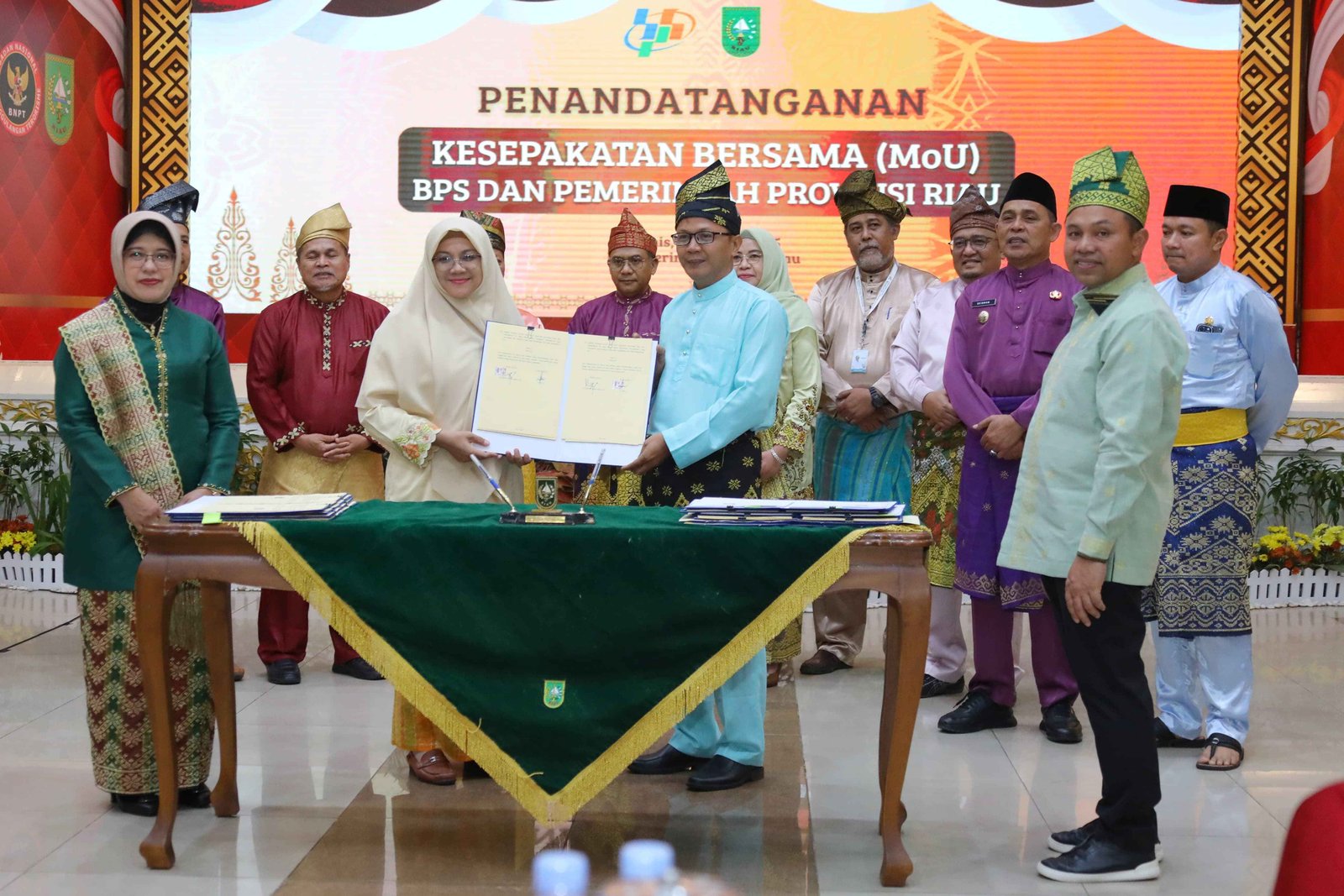 Pemkab Siak teken MoU bersama BPS Dukung Satu data Riau.  