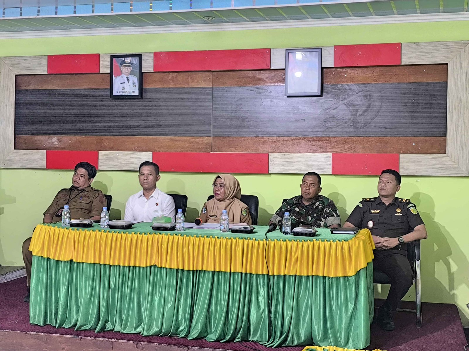 SPPG ) MBG Kembang  Nurmila Tidak Hadir , Hasil Pemeriksaan Dugaan Keracunan MBG di Inhil, Bertolak Belakang Penyataan Para Korban