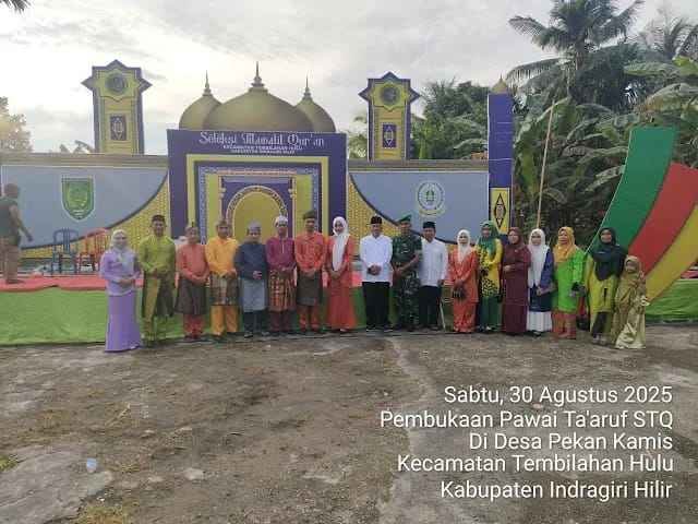 Plt Camat Tembilahan Hulu Lepas Pawai Ta,aruf dan Buka Bazar STQ