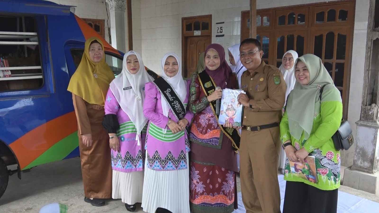 Bunda Paud Provinsi Riau Lakukan Kunjungan Kerja Di tembilahan.