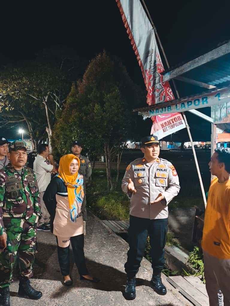 Forkopincam Tempuling,TNI- Polri  Gelar Patroli Gabungan dan Sambangi Pos Kamling