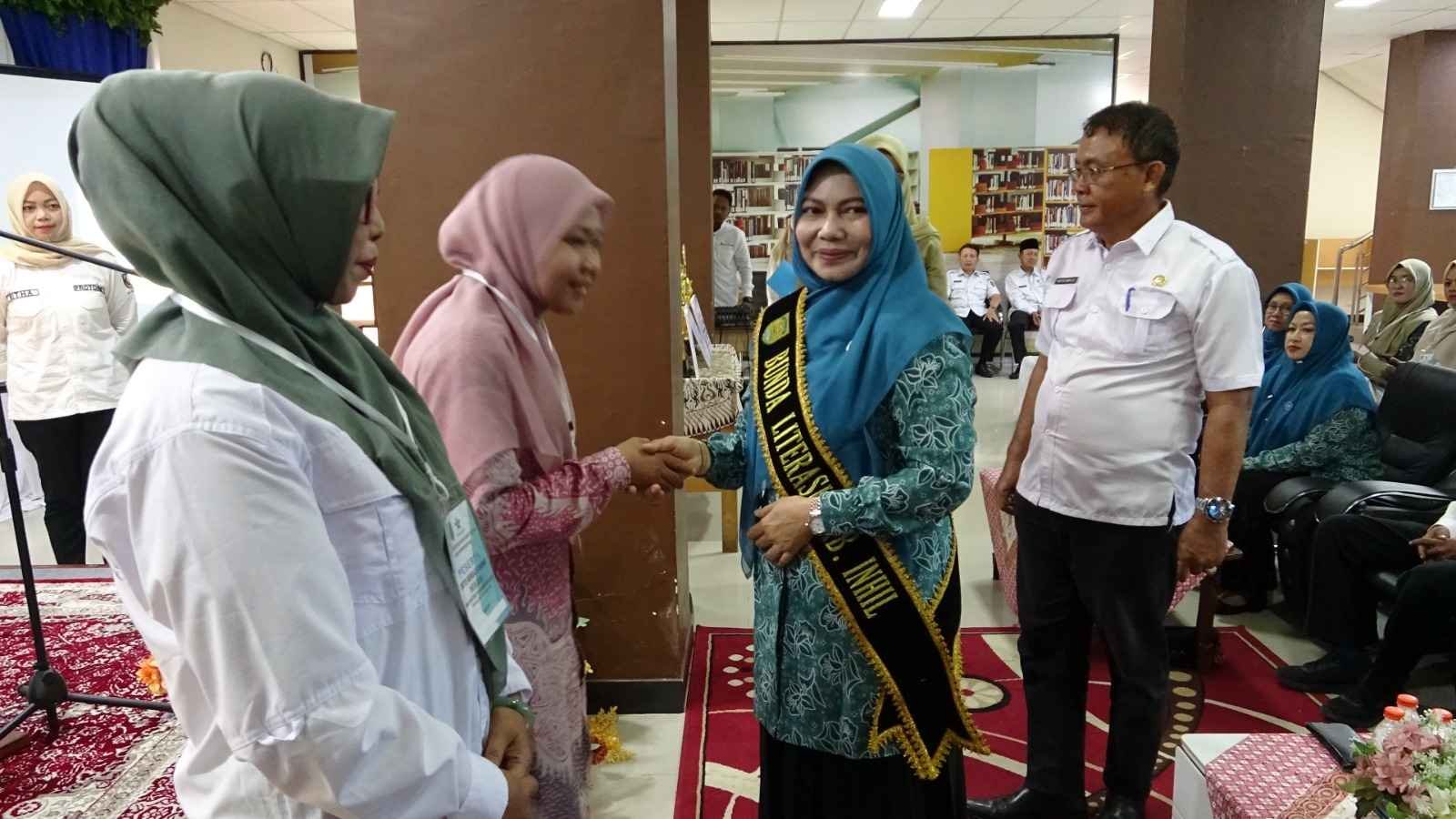 Bunda Literasi Katerina Susanti Dorong Guru dan Pustakaan Kuasai Teknik Membaca Nyaring