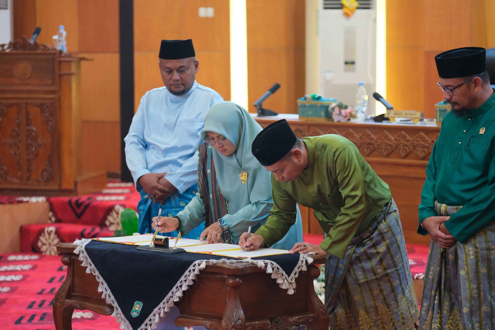 DPRD Siak Sahkan RAPBD-P Kabupaten siak  2025 Sebesar Rp2,610 Triliun