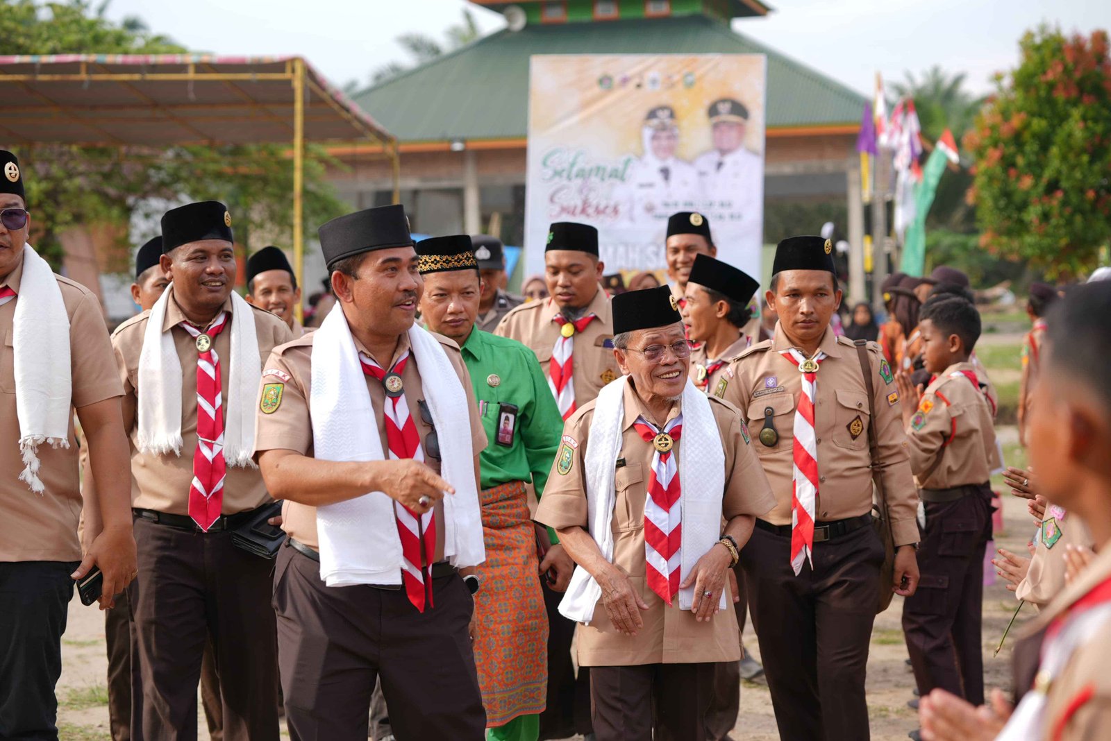 Mahadar Ajak Santri Doakan Kabupaten Siak di HUT ke-26.