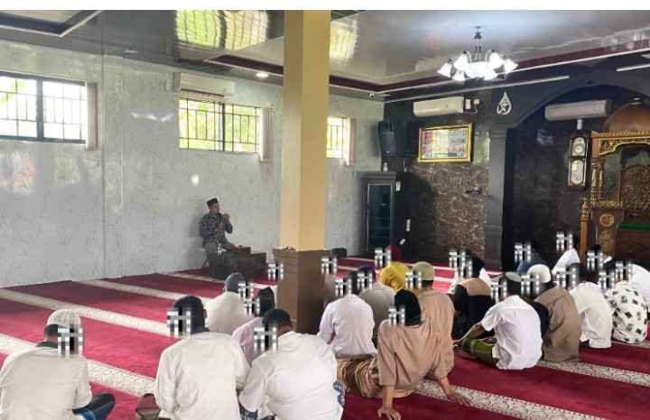 Terus Jadi Lebih Baik, Warga Binaan Lapas Pasir Pangaraian Dibimbing Ustadz dalam  ‎Pengajian Rutin