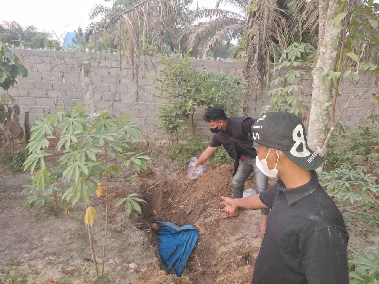 Polres Siak Melalui Polsek Tualang sebut Buru Pelaku Pembunuhan Misterius di Kebun warga  Perawang Barat
