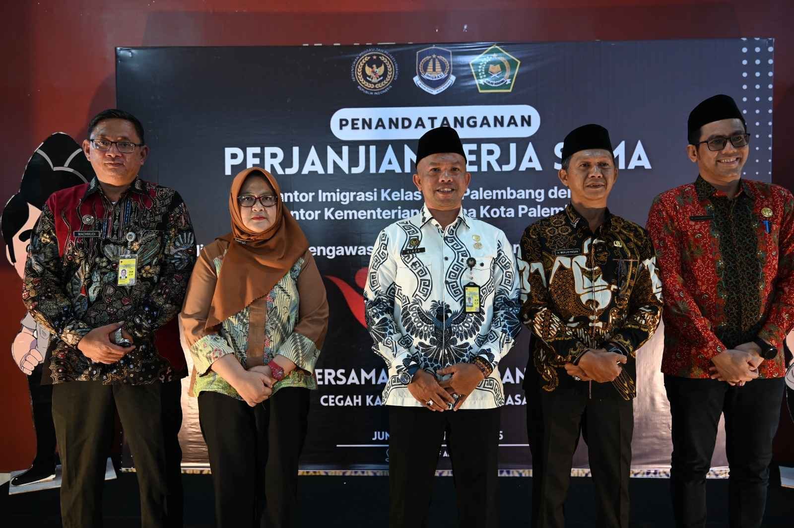 Imigrasi Palembang dan Kemenag Kota Palembang Tandatangani Perjanjian Kerja Sama: Perkuat Sinergi Pengawasan Perkawinan Campuran