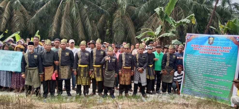 ‎Masyarakat Adat Desa Pagaran Tapah Sampaikan Pernyataan Sikap ke PTPN IV Regional III, Tuntut Pengembalian Tanah. Ulayat   ‎Selasa 17 Februari 2026