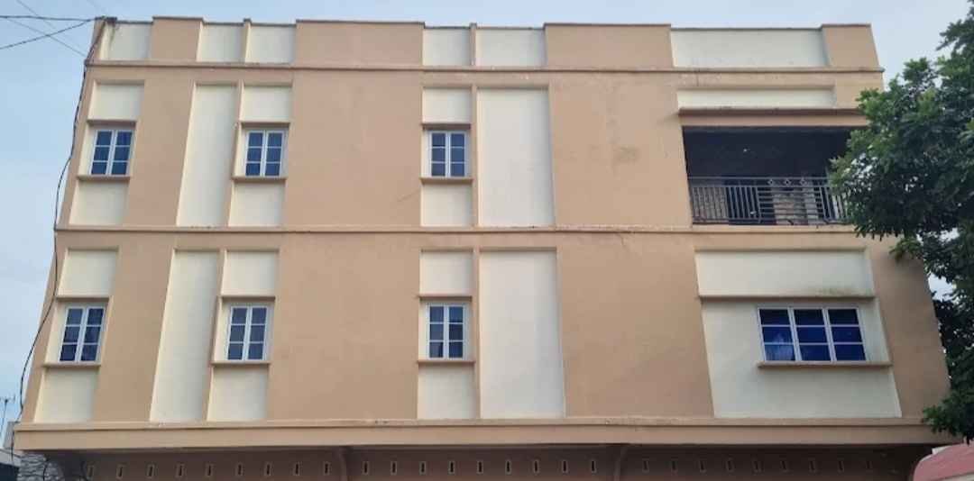 Diduga Green Hotel di perawang menajdi tempat prostitusi. Kapolsek Tualang Bukam saat di konfirmasi wartawan.