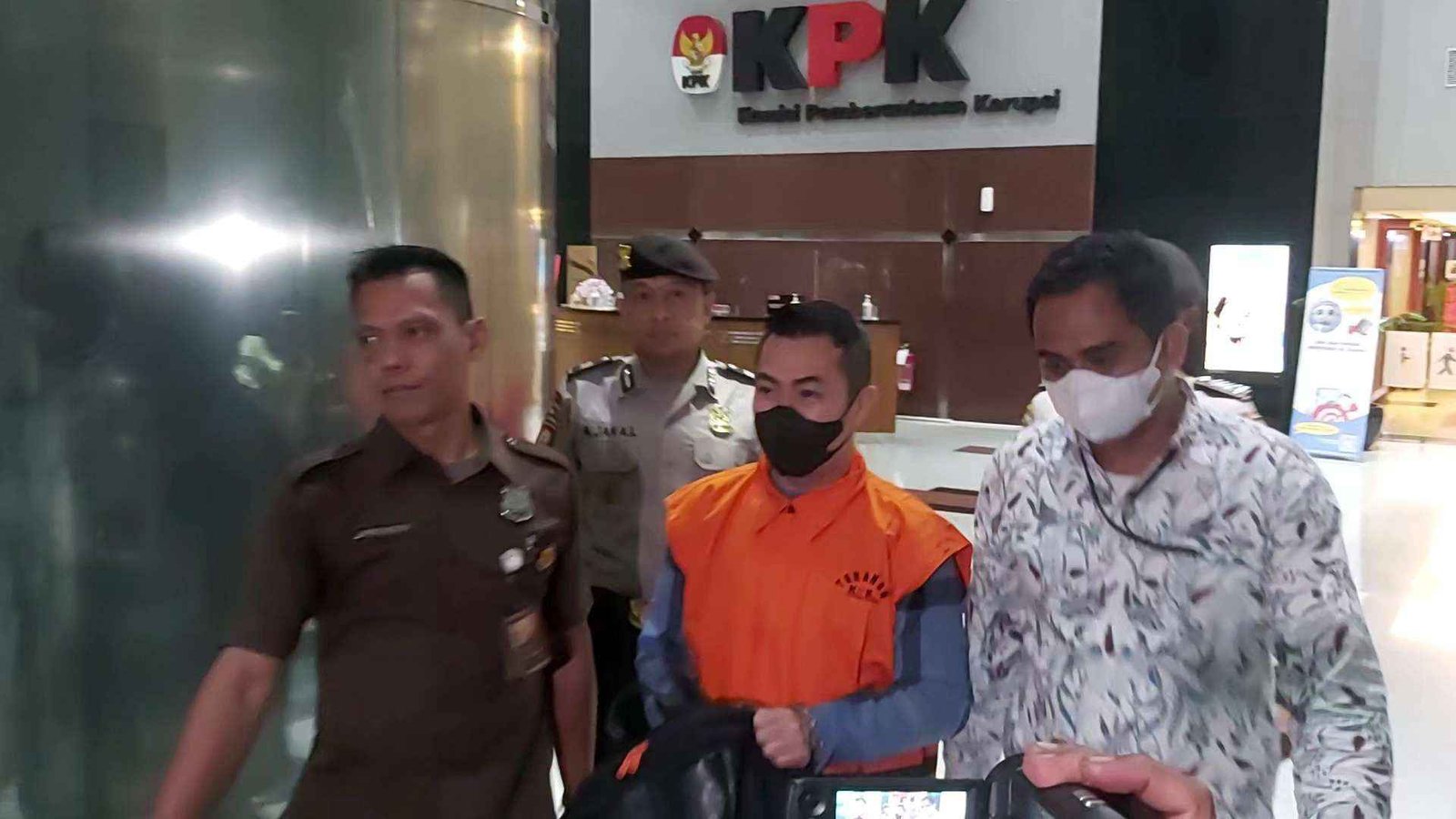 Hasil tangkap tangkap tangan KPK, PJ Walikota Pekanbaru di tetapkan tersangka
